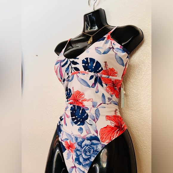 Cupshe new bikini size L - Picture 1 of 4
